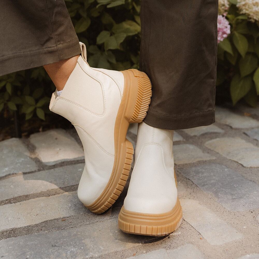 NEW Sorel Ona‎ Ave Chelsea Boot Waterproof Honey White Gum Sole Comfort Traction